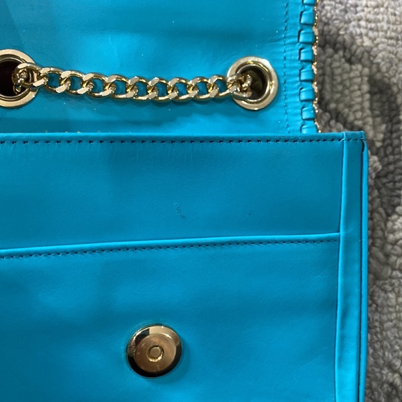 💕 Henri bendel turquoise leather shoulder bag 💕 - Picture 10 of 14